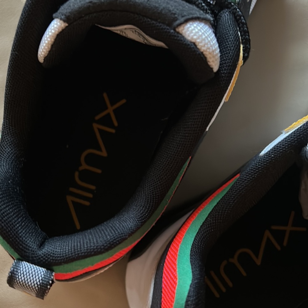 Nike sneakers - Picture 13 of 16